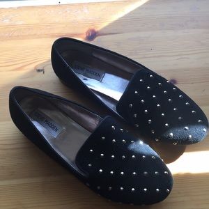 Steve Madden Flats with Spikes Size 7.5